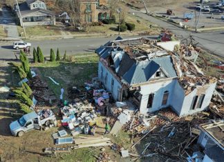 Unpredictable Tornado Devastates Mississippi Towns: Discover the Heroic Efforts to Rescue and Rebuild
