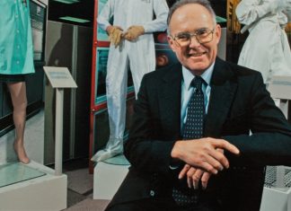 Gordon Moore, Intel’s Legendary Co-founder and Moore’s Law Visionary, Dies at 94: Discover His Unrivaled Legacy