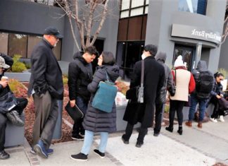 Is Your Money Safe in the Bank? Experts Warn of Systemic Risk and Lack of Certainty Amid Recent Failures