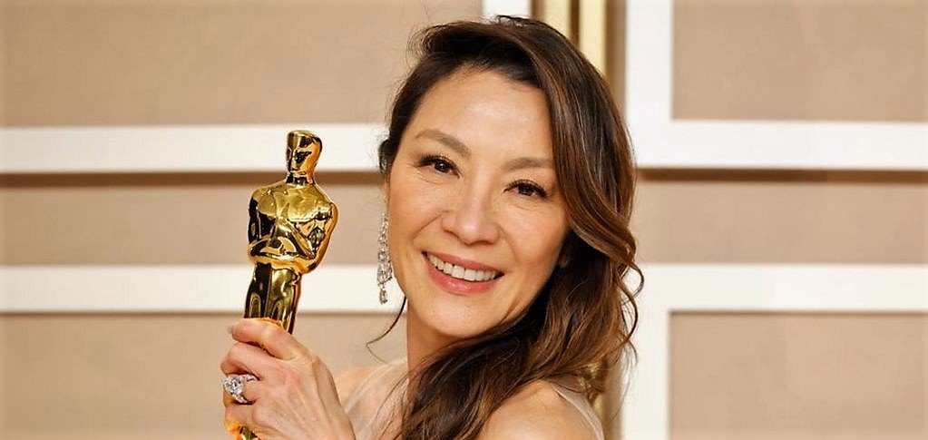 Michelle Yeohs Oscar Win A Historic Moment For Representation In