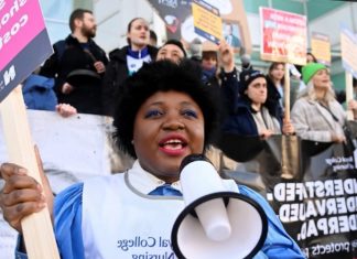 NHS Pay Agreement Reached, Halting Disruptive Strikes