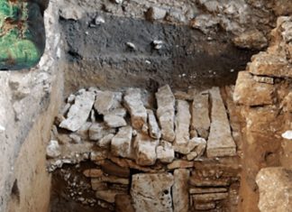 Unearthing the Secrets of Palenque: Discovering the Mysteries and Beliefs of the Ancient Maya Civilization